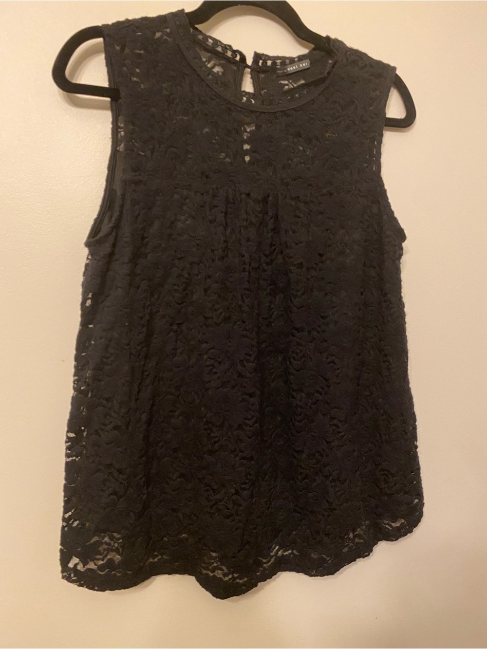 West Kei Black Lace Sleeveless Camisole